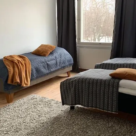 2br Big A8, Free Parking On The Street Apartamento Oulu